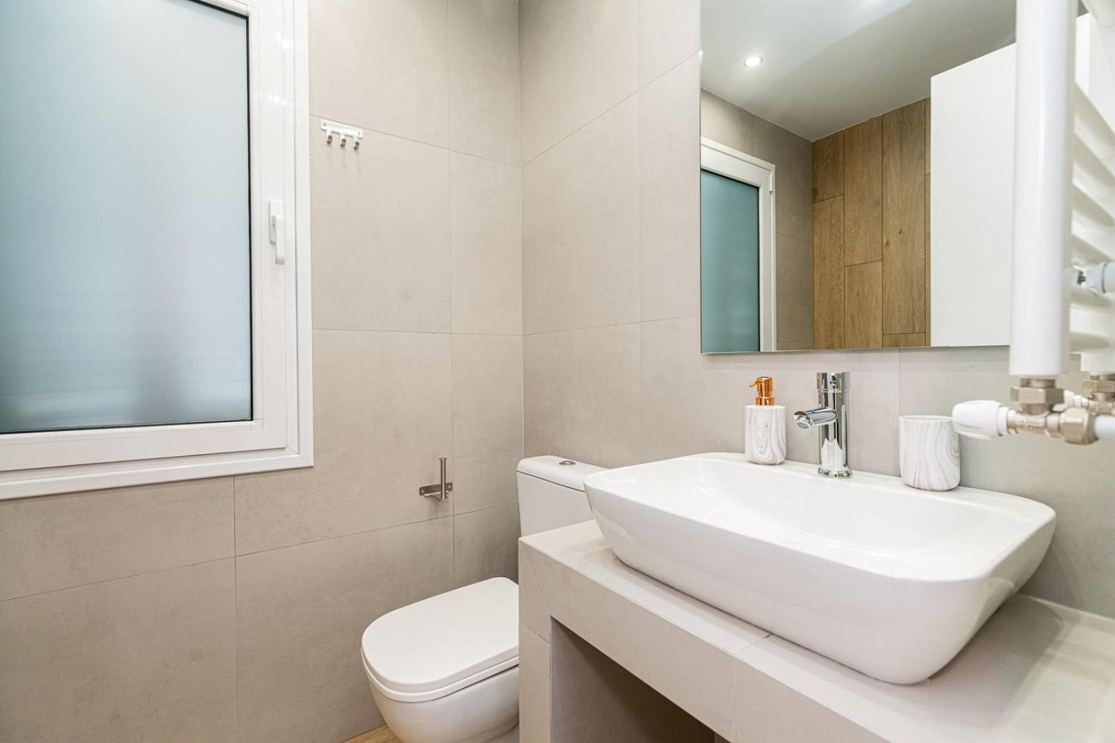 Modern 3 Bedroom Luxury Apartment سالونيك المظهر الخارجي الصورة