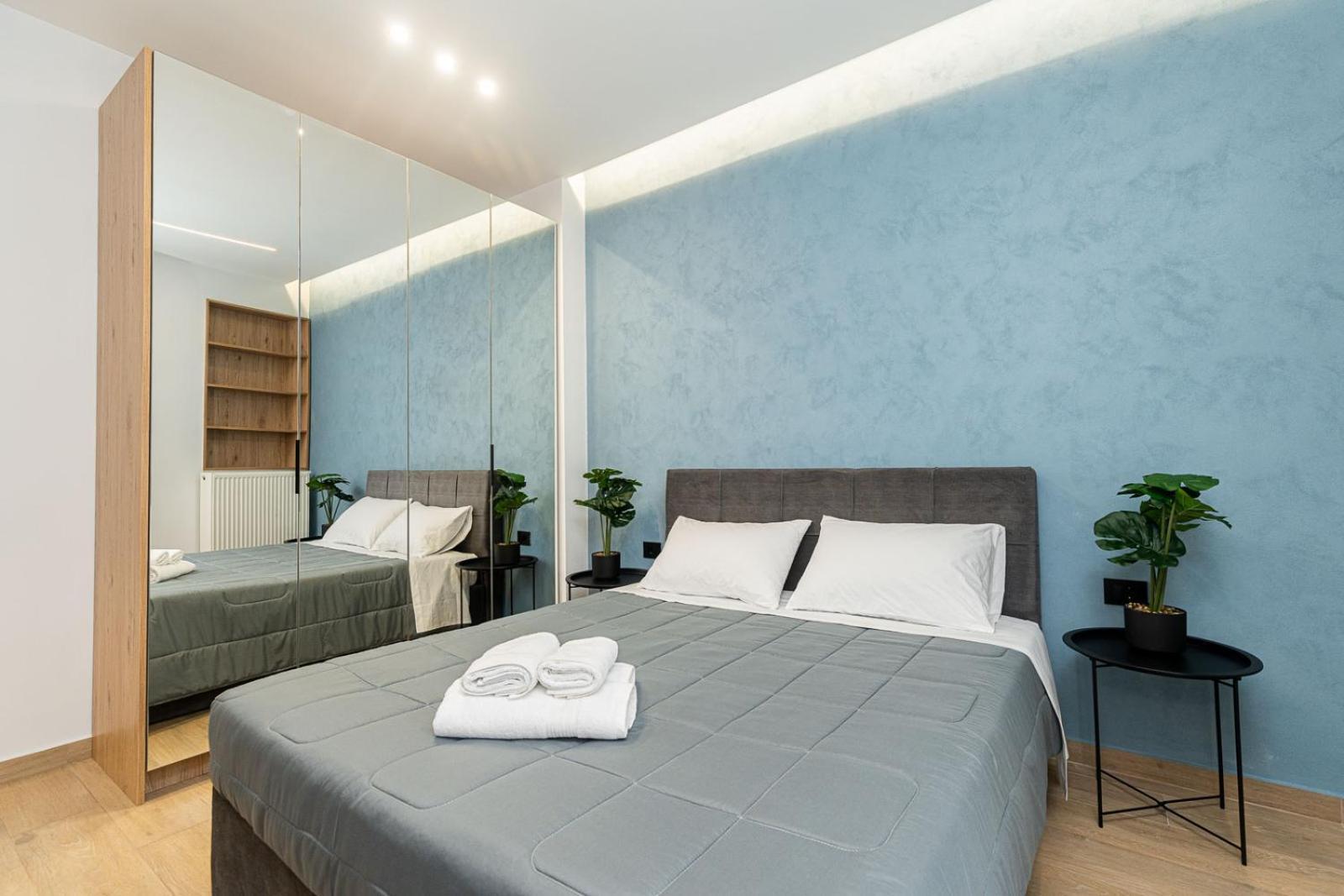 Modern 3 Bedroom Luxury Apartment سالونيك المظهر الخارجي الصورة